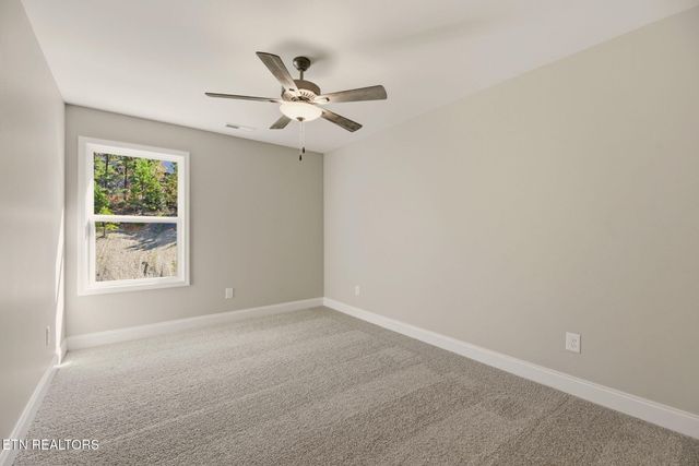 1751 Green Meadows Lane, Lenoir City, TN 37771