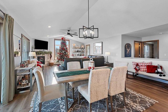 2121 DURUM COURT, Suamico, WI 54313