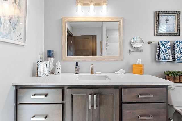 2121 DURUM COURT, Suamico, WI 54313