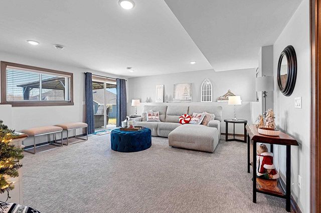 2121 DURUM COURT, Suamico, WI 54313