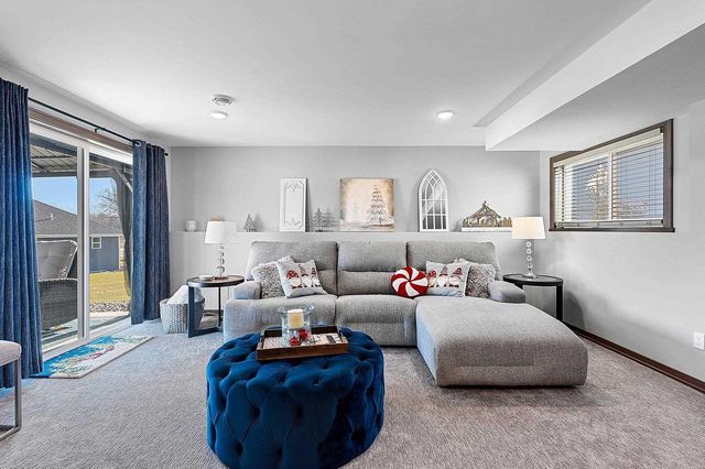 2121 DURUM COURT, Suamico, WI 54313