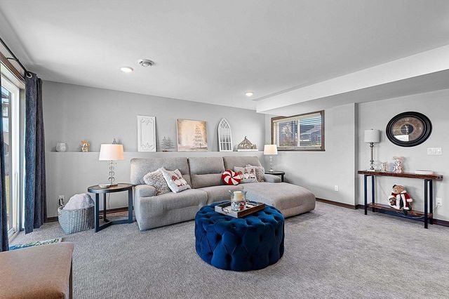 2121 DURUM COURT, Suamico, WI 54313