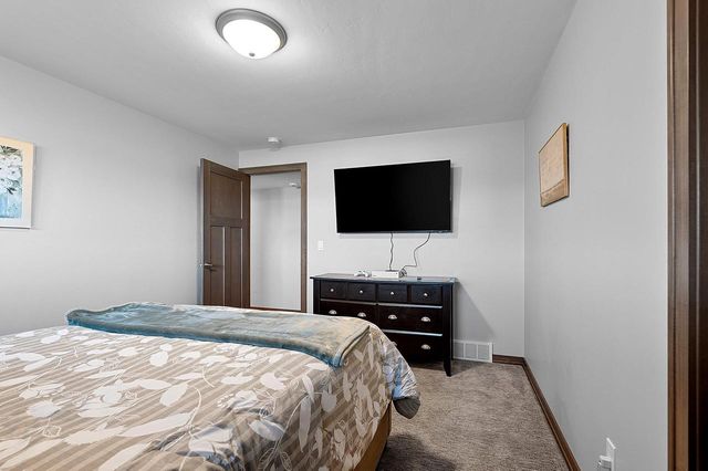 2121 DURUM COURT, Suamico, WI 54313