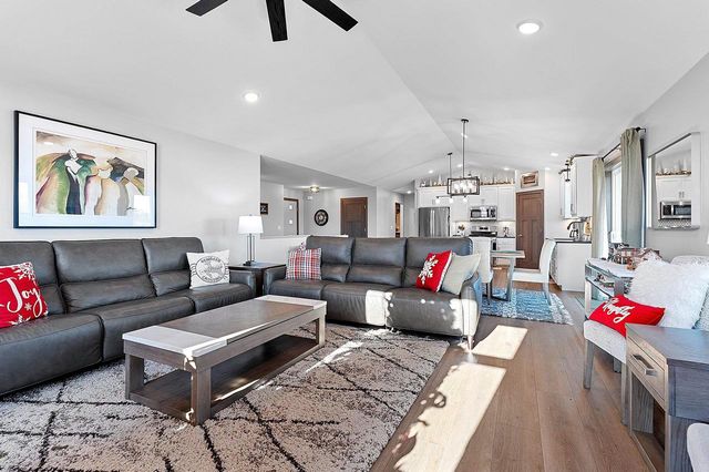 2121 DURUM COURT, Suamico, WI 54313