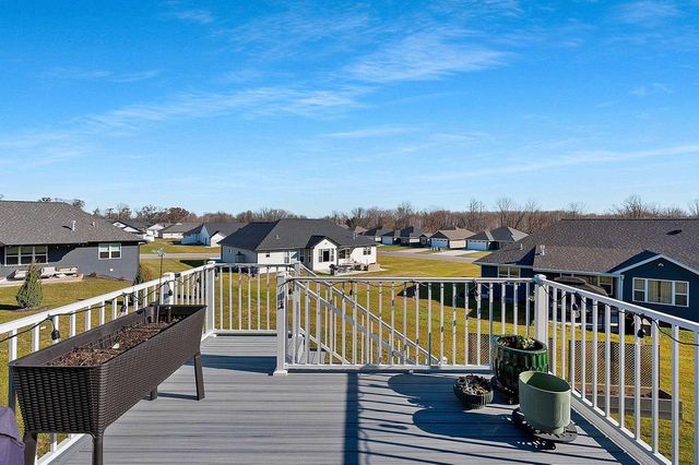 2121 DURUM COURT, Suamico, WI 54313