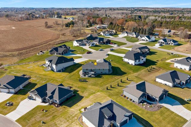 2121 DURUM COURT, Suamico, WI 54313