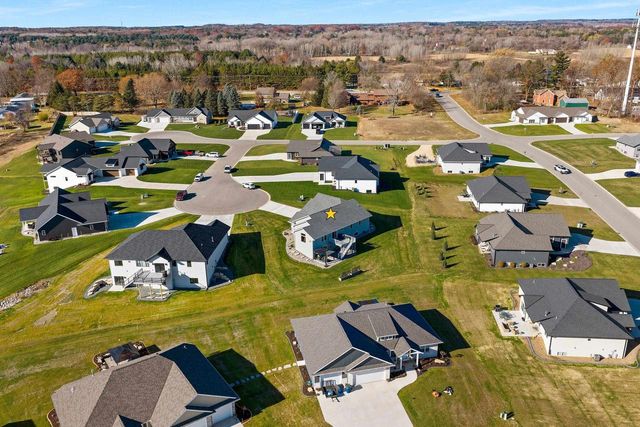 2121 DURUM COURT, Suamico, WI 54313