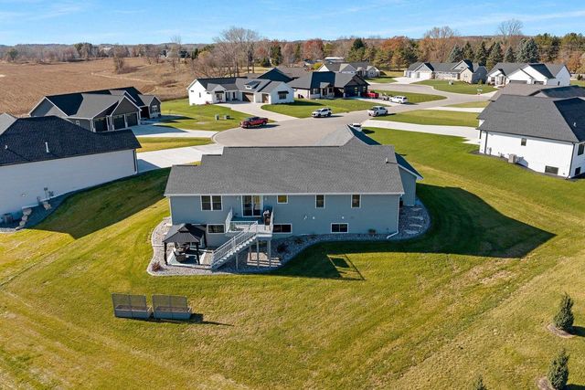 2121 DURUM COURT, Suamico, WI 54313