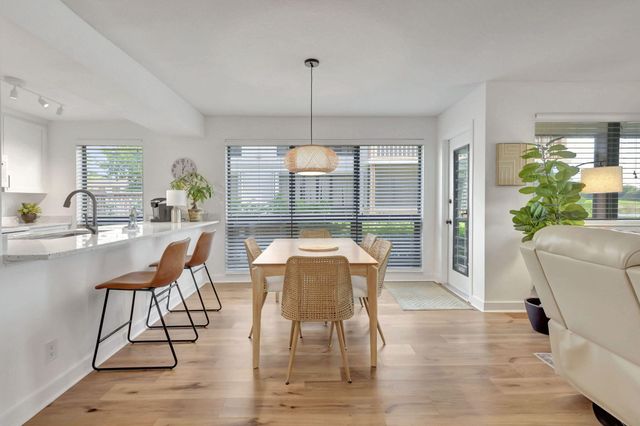 334 Brackenwood Circle, Palm Beach Gardens, FL 33418