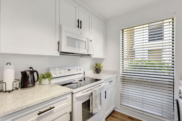 334 Brackenwood Circle, Palm Beach Gardens, FL 33418