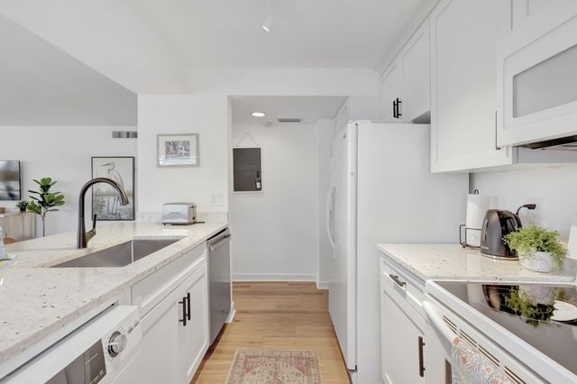 334 Brackenwood Circle, Palm Beach Gardens, FL 33418