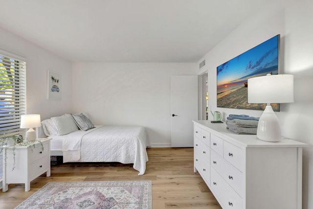 334 Brackenwood Circle, Palm Beach Gardens, FL 33418