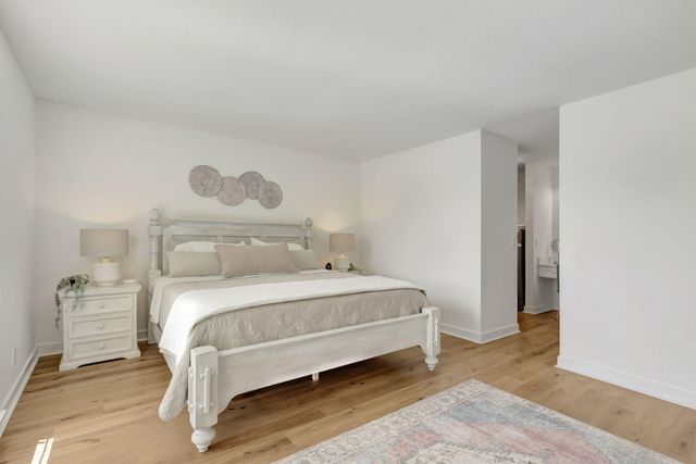 334 Brackenwood Circle, Palm Beach Gardens, FL 33418