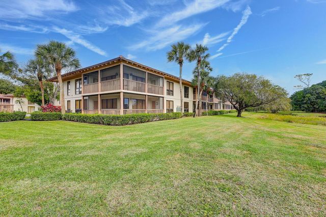 334 Brackenwood Circle, Palm Beach Gardens, FL 33418