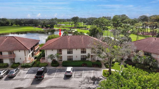 334 Brackenwood Circle, Palm Beach Gardens, FL 33418