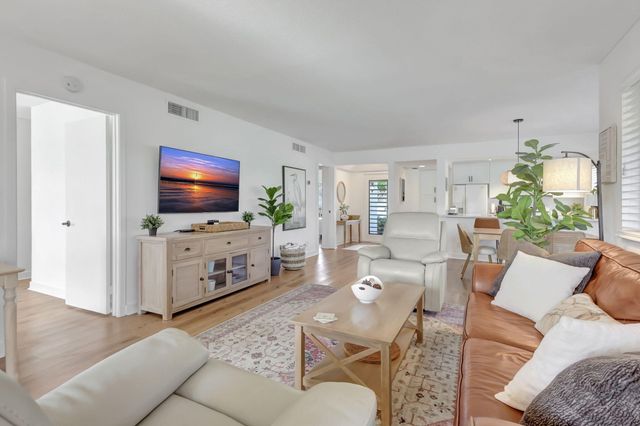 334 Brackenwood Circle, Palm Beach Gardens, FL 33418