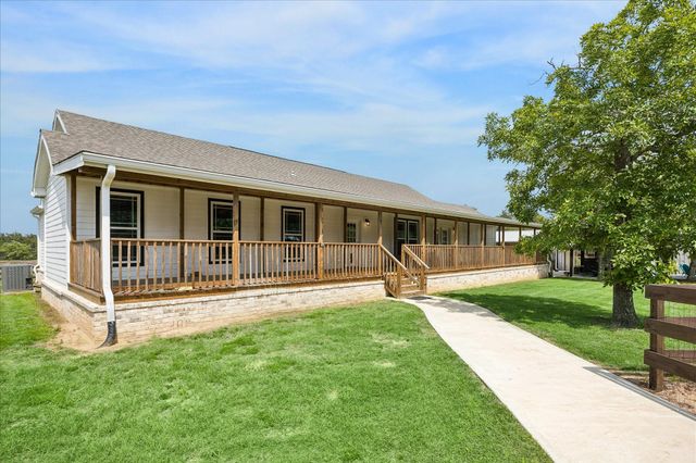 15946 Fm 1094, Cat Spring, TX 78933