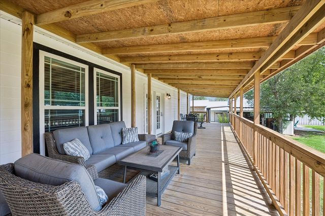 15946 Fm 1094, Cat Spring, TX 78933