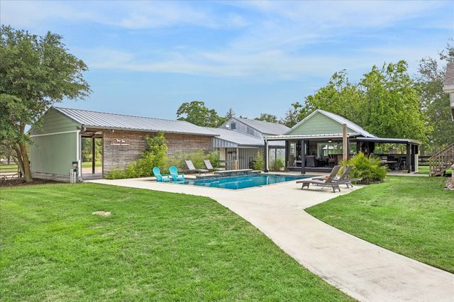 15946 Fm 1094, Cat Spring, TX 78933