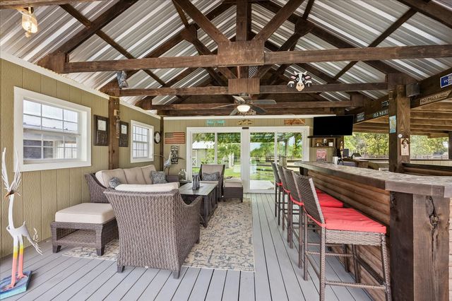 15946 Fm 1094, Cat Spring, TX 78933