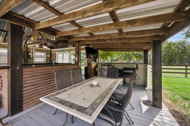 15946 Fm 1094, Cat Spring, TX 78933