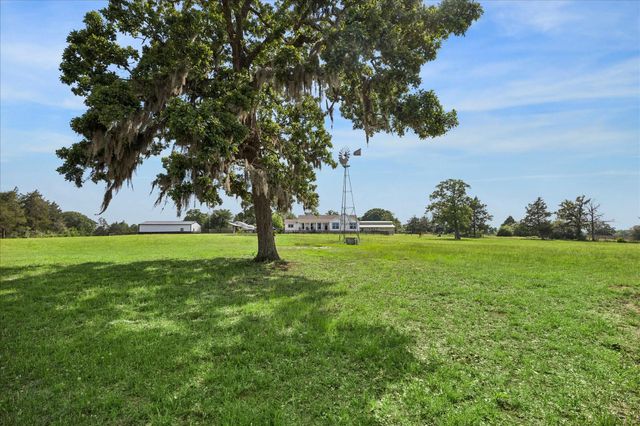 15946 Fm 1094, Cat Spring, TX 78933
