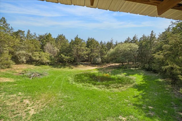 15946 Fm 1094, Cat Spring, TX 78933