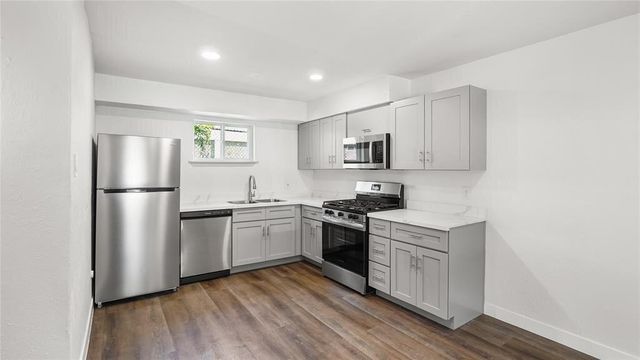 2819 Berry Street 8, Houston, TX 77004