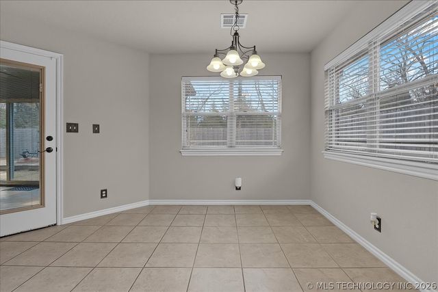 1240 W Keeling Avenue, Sapulpa, OK 74066