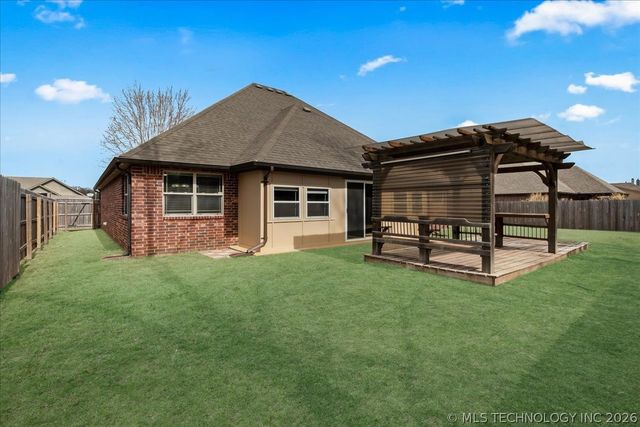 1240 W Keeling Avenue, Sapulpa, OK 74066