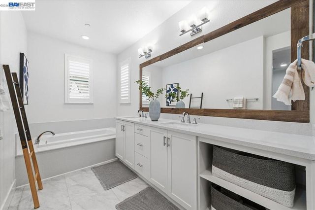 6916 Stags Leap Ln, Dublin, CA 94568