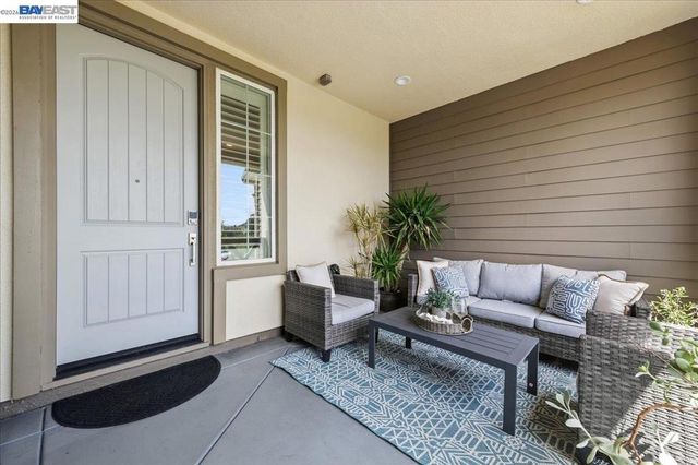 6916 Stags Leap Ln, Dublin, CA 94568