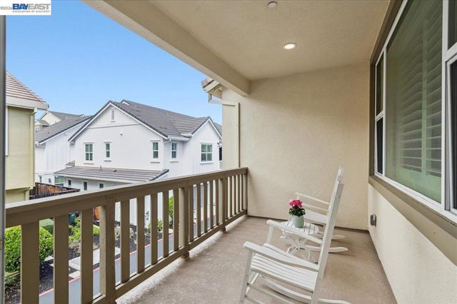 6916 Stags Leap Ln, Dublin, CA 94568