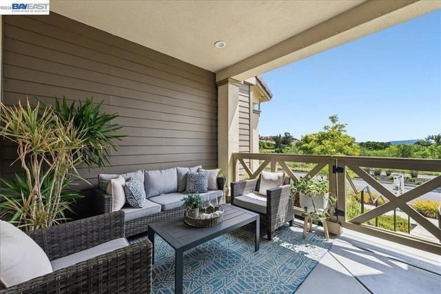 6916 Stags Leap Ln, Dublin, CA 94568