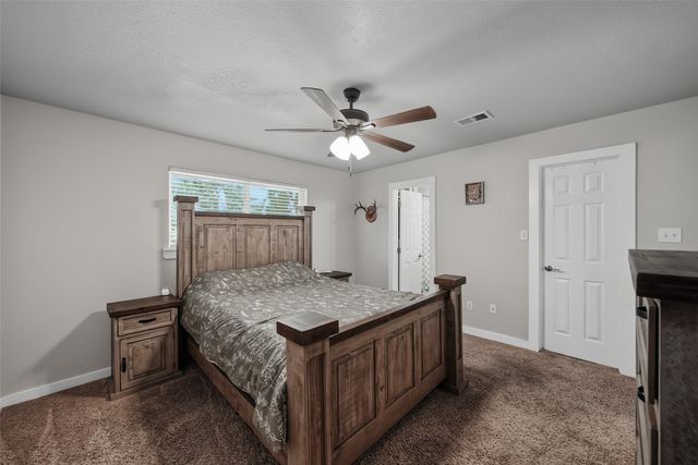 909 Shady Oaks, Bridgeport, TX 76426