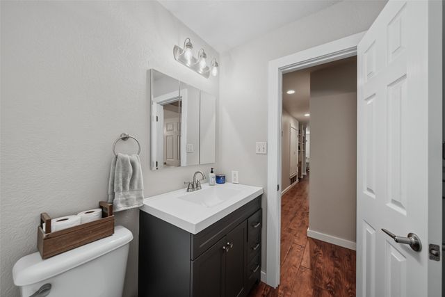 909 Shady Oaks, Bridgeport, TX 76426