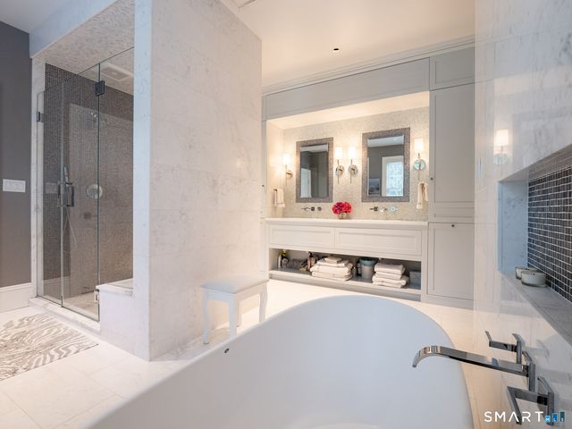 23 Wyckham Hill Lane, Greenwich, CT 06831