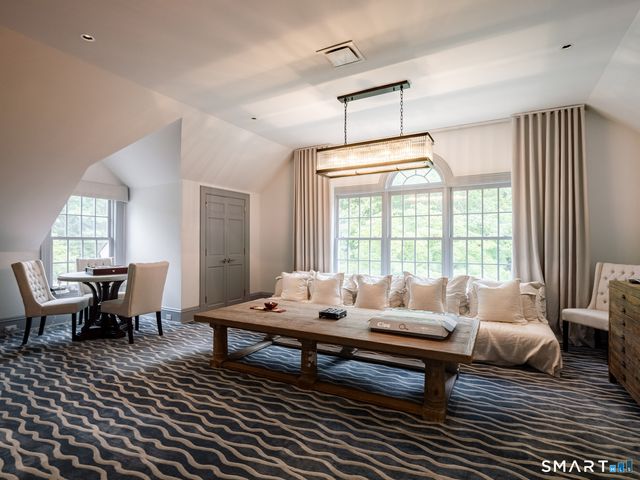 23 Wyckham Hill Lane, Greenwich, CT 06831