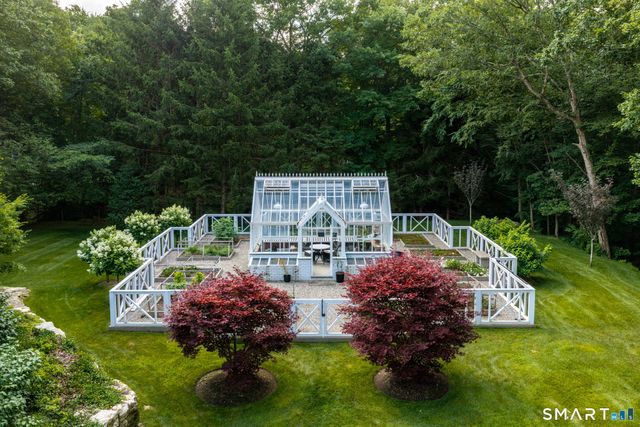 23 Wyckham Hill Lane, Greenwich, CT 06831