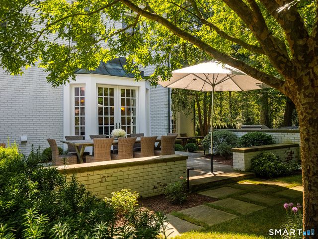 23 Wyckham Hill Lane, Greenwich, CT 06831