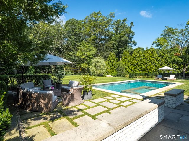 23 Wyckham Hill Lane, Greenwich, CT 06831