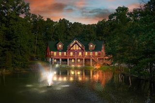 1172 Promise Land Rd, Charlotte, TN 37036