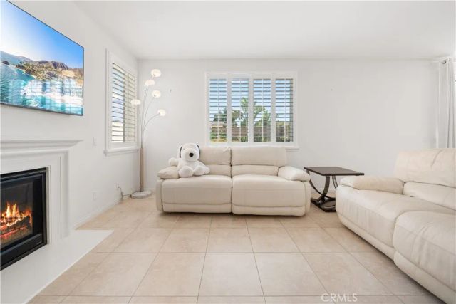 829 Lincoln Gln, Buena Park, CA 90620