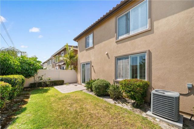 829 Lincoln Gln, Buena Park, CA 90620
