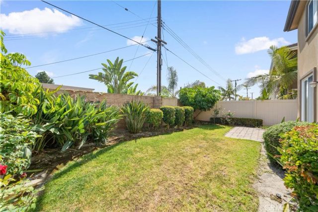 829 Lincoln Gln, Buena Park, CA 90620