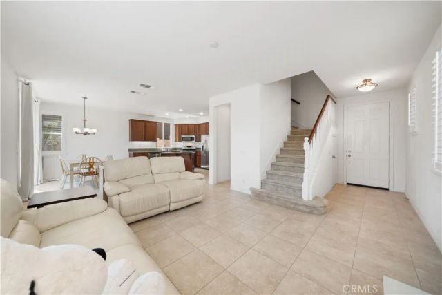 829 Lincoln Gln, Buena Park, CA 90620