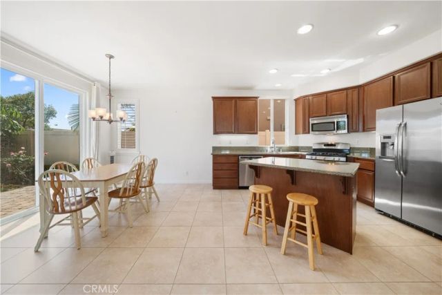 829 Lincoln Gln, Buena Park, CA 90620