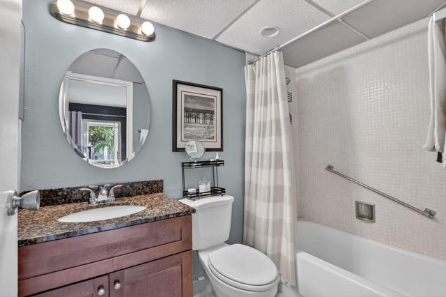 471 Monaco J, Delray Beach, FL 33446