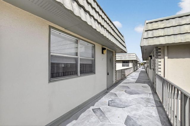 471 Monaco J, Delray Beach, FL 33446