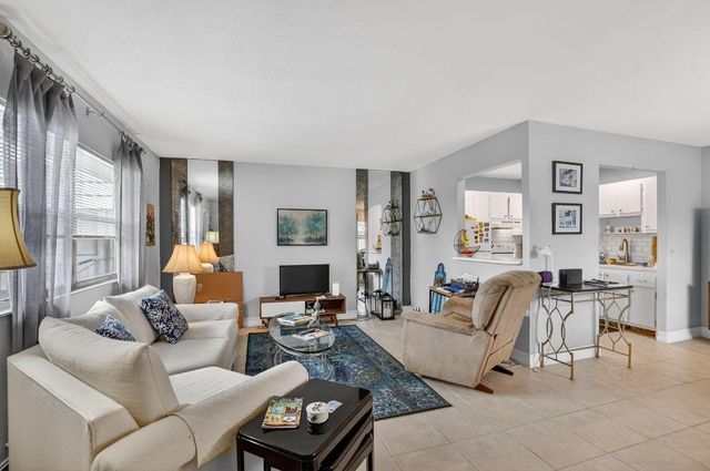 471 Monaco J, Delray Beach, FL 33446